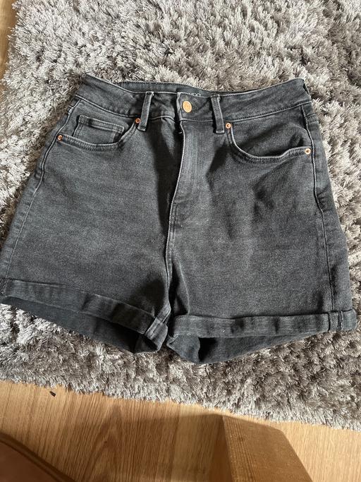  — Strechy black denim next shorts 8 ladies