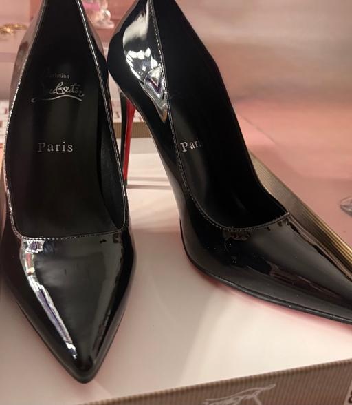  — Women’s Heels