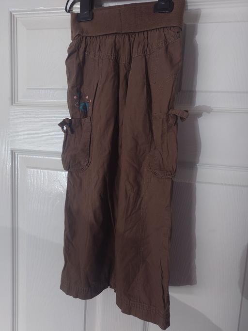  — Girls brown cargo trousers size 4 years
