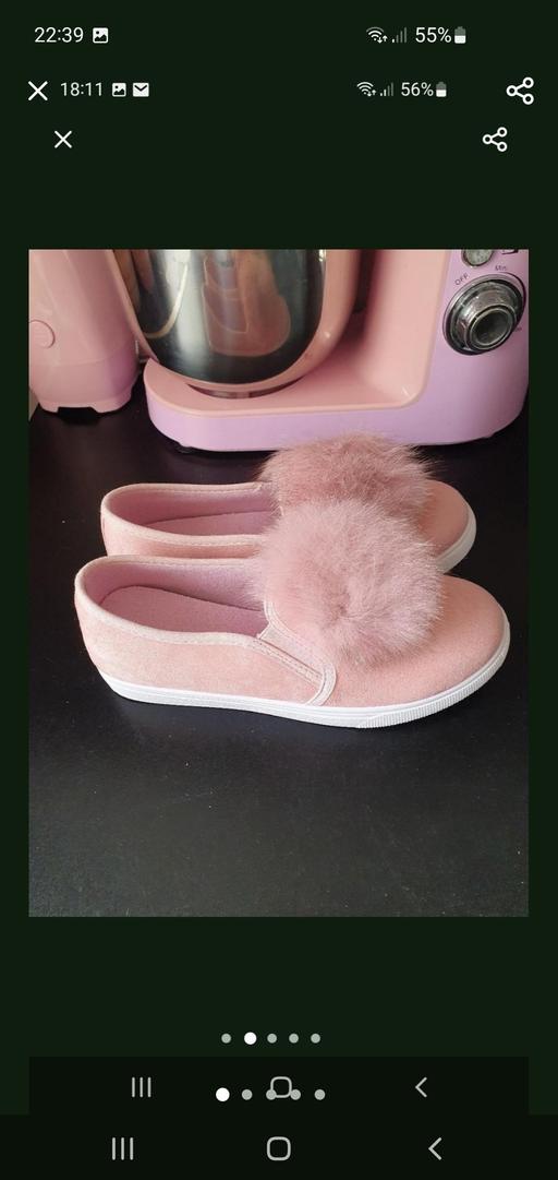  — ladies pink shoes/trainers NEW