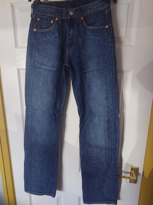  — Women's Levi 501 jeans size 26W 32L