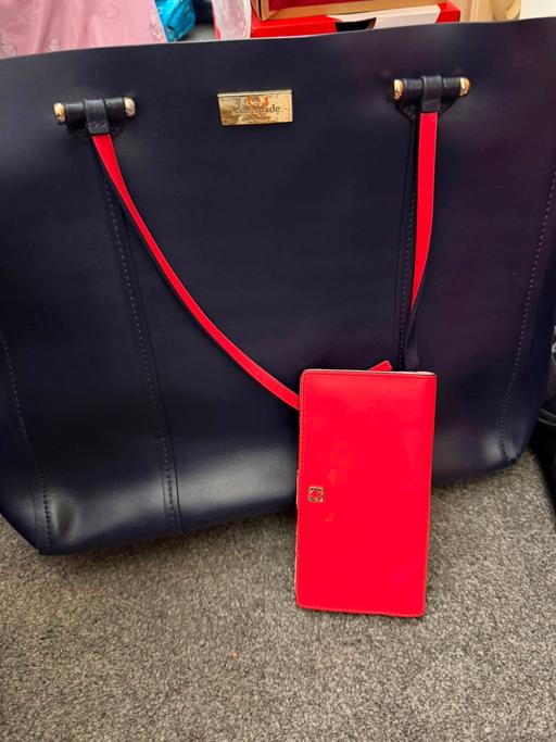  — Kate spade bag and matching purse
