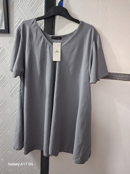  — ladies top