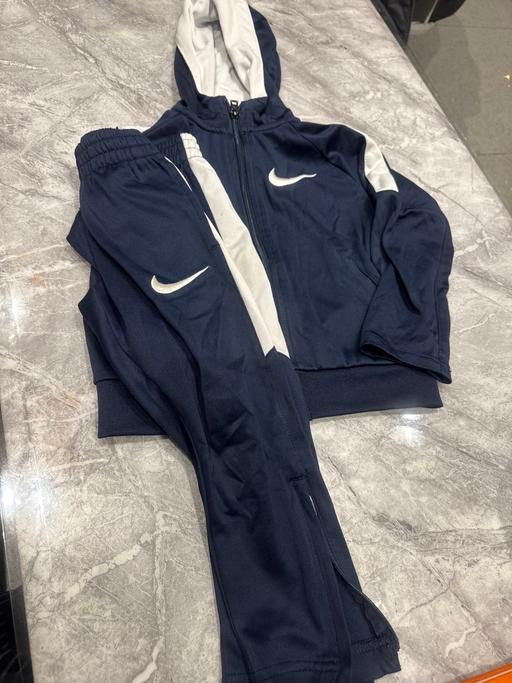  — Boys tracksuite