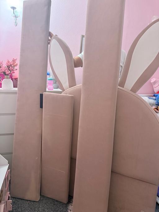  — Bunny bed for girls