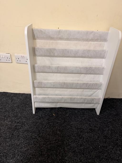  — Kids grey/white bookshelves