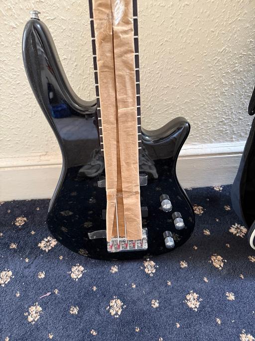 — Ashton action 5-string electric bass guitar