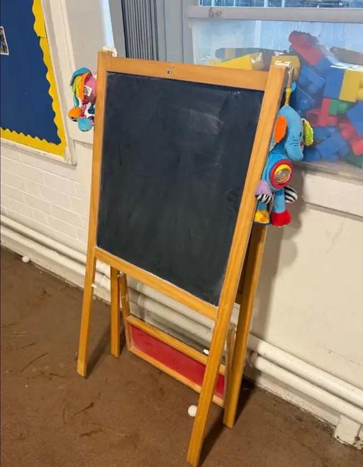  — Children’s chalk board white board