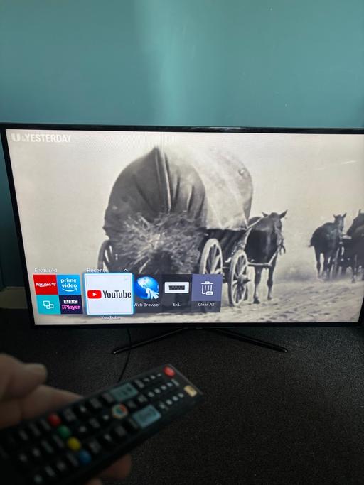  — Samsung 58 inch Smart TV