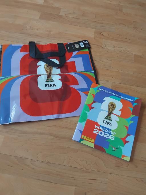  — Fifa Bag & Book.
