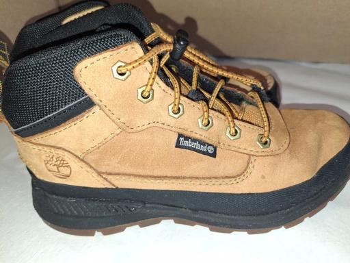  — Boys Timberlands Mid Tops. UK 1.5