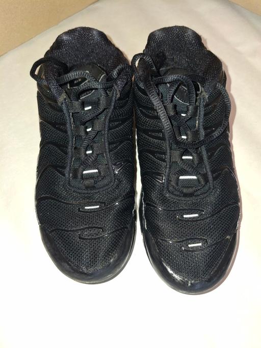  — Nike Air Max Plus. Boys 13.5