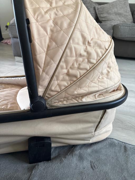 — My babiee carry cot with pram stabd included