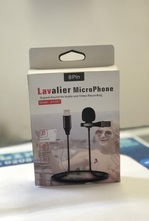  — Lavalier Microphone to Lightning Cable