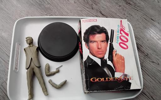  — James bond 007 goldeneye pierce brosnan kit