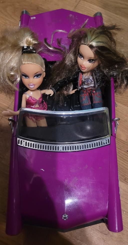  — vintage Bratz car and dolls