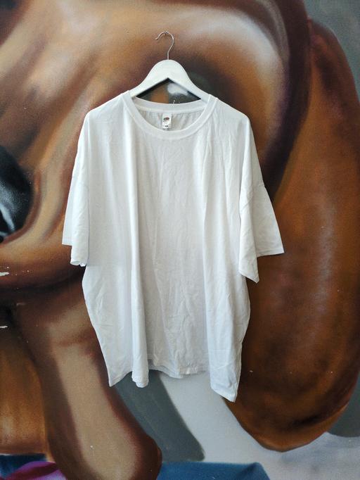  — Mens plain white Tshirt. size-4XL.