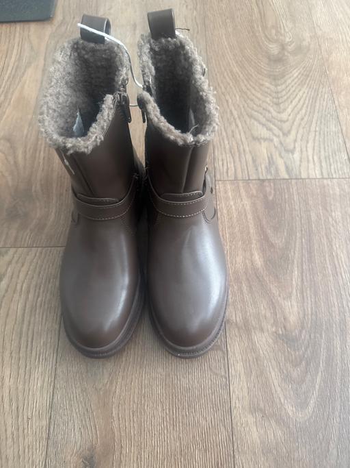  — Brown Ankle Boots – Fur Lined