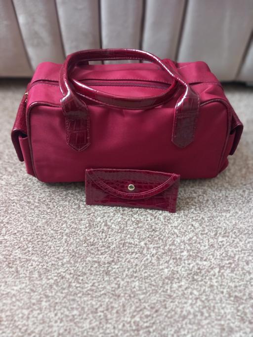  — make up bag