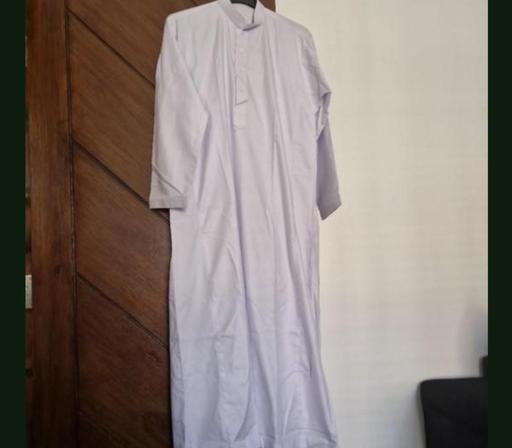  — White Jubbah