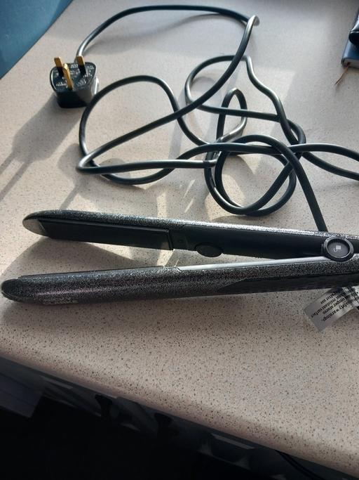  — nicky Clarke hair straighteners