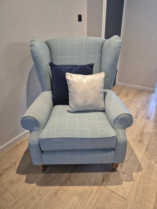  — next grandee armchair
