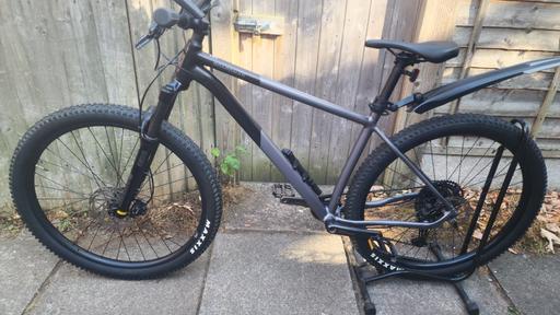  — Boardman 8.6 MHT Mens Medium (18") Frame