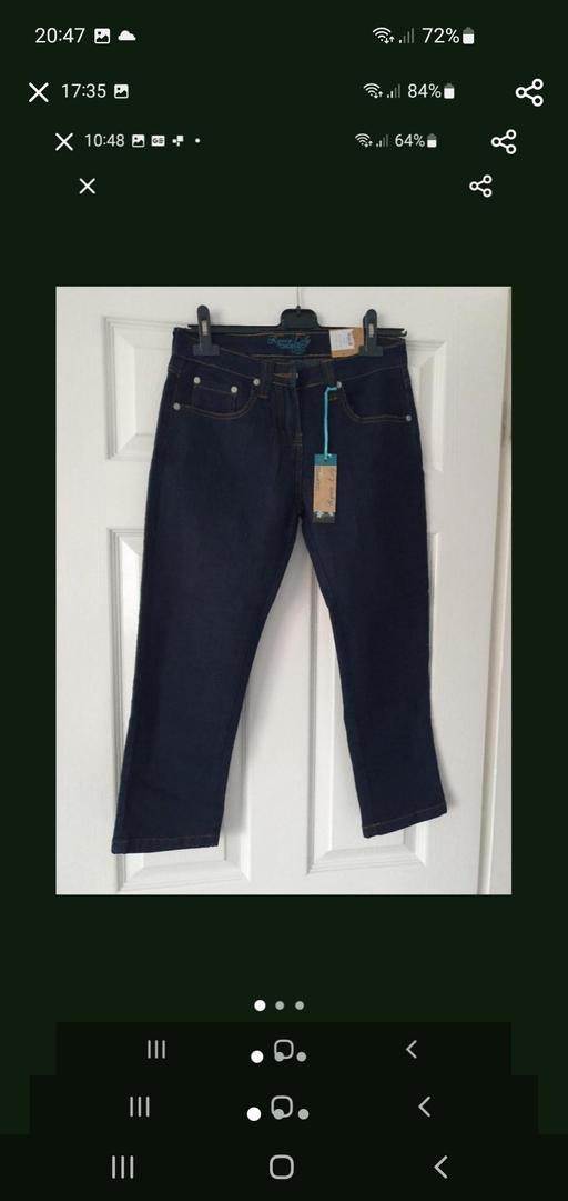  — ladies cropped jeans NEW