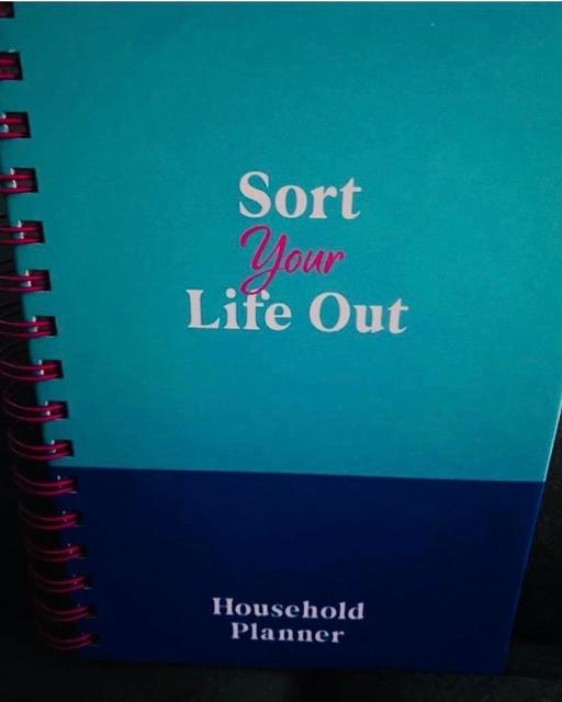  — Sort your life out weekly planner