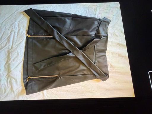  — Vintage mini black skirt leather