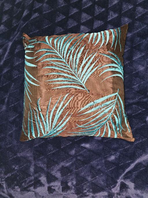  — cushions