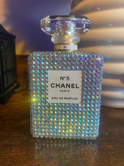  — Diamanté display bottle