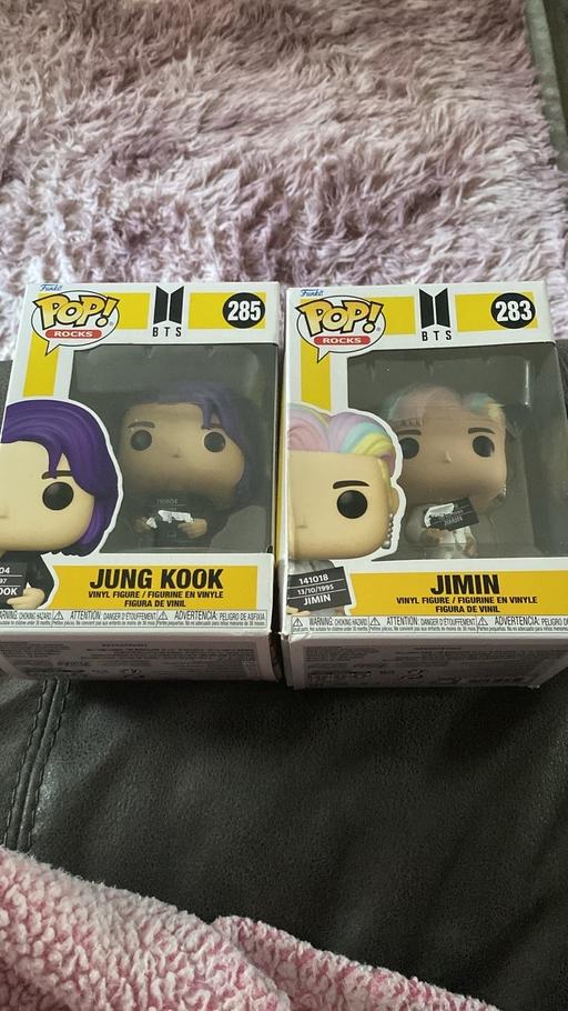  — K-pop funko pops