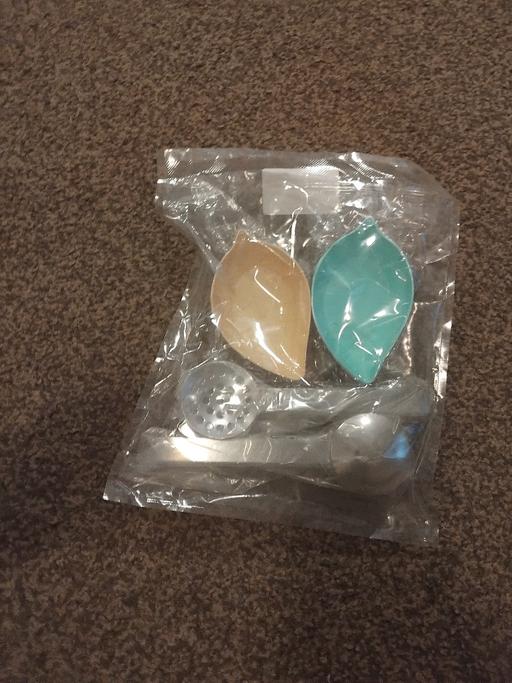  — New 2 Teabag Tongs & Tidy.