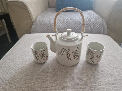  — Beautiful ceramic teapot with floral design