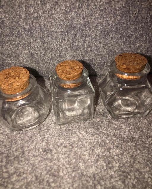  — Storage jars