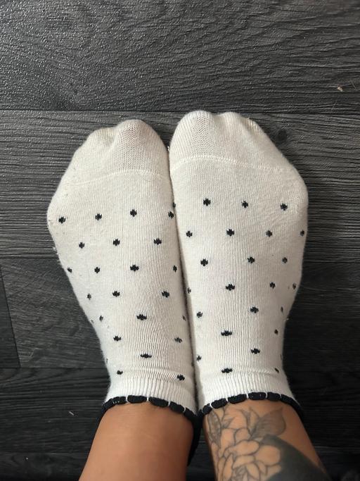  — Woman’s socks
