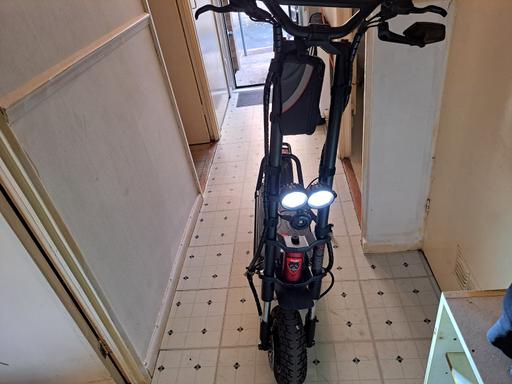  — e scooter