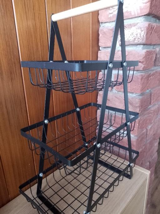  — fruit/veg basket