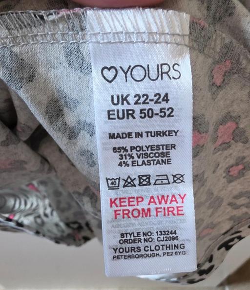  — YOURS new animal print first top size 22-24
