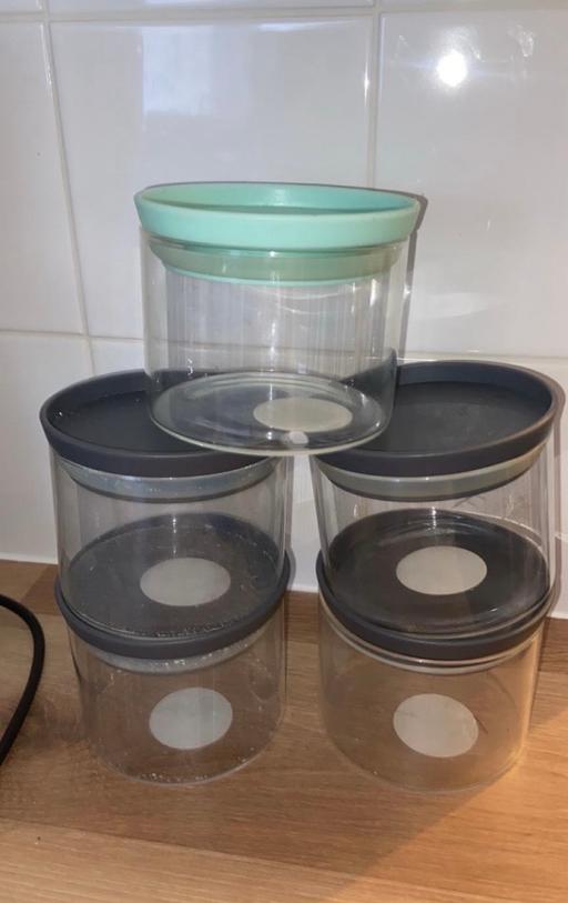  — Storage jars