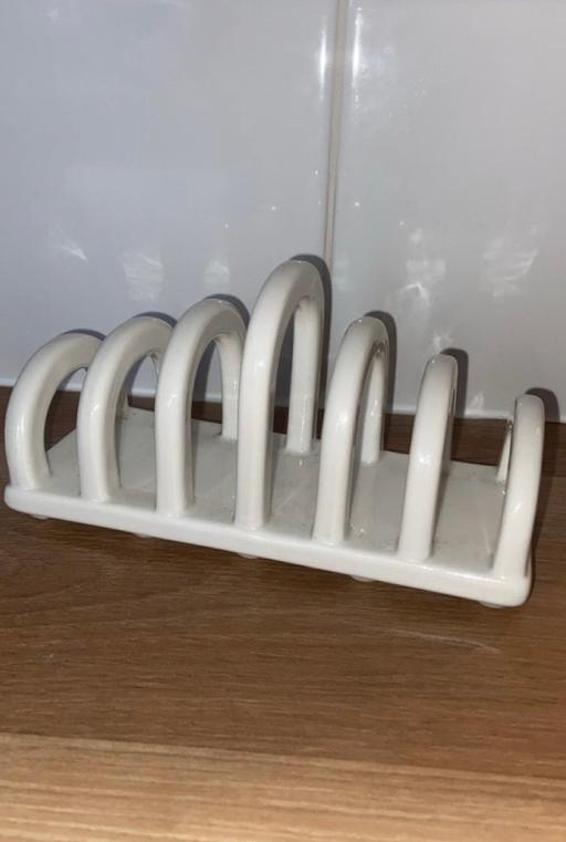  — Toast rack