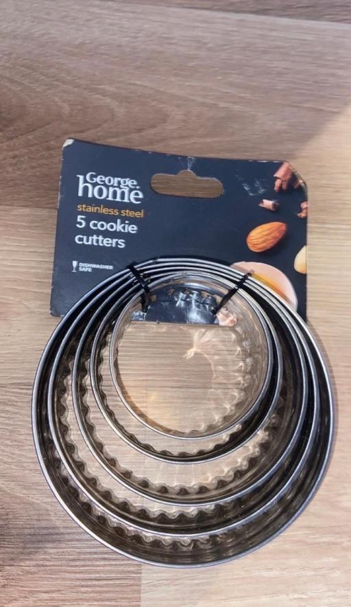  — New cookie cutters