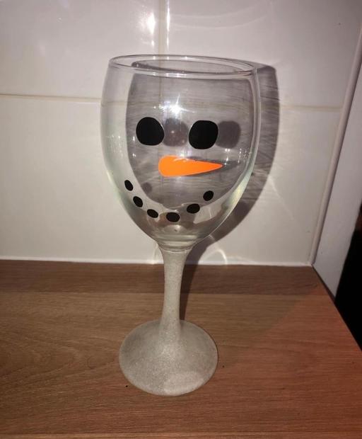  — Snowman wine glass