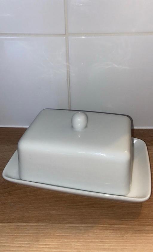  — Butter dish