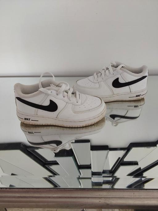  — Kids Nike Leather Trainers UK 9.5