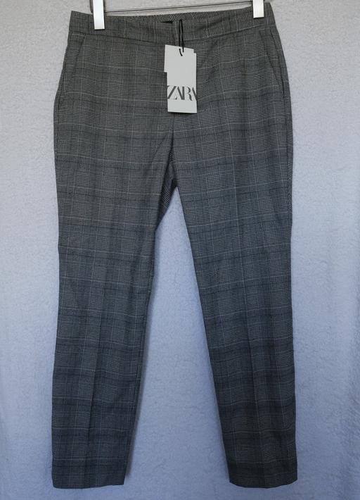  — Zara Chino trousers size 10
