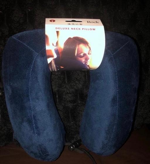  — Brand new neck pillow