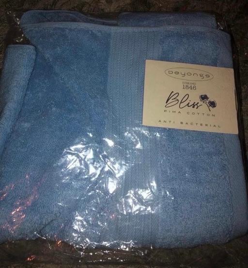  — New hand towel