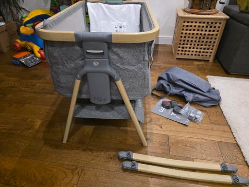  — Tutti Bambini CoZee Air Rocking Bedside Crib